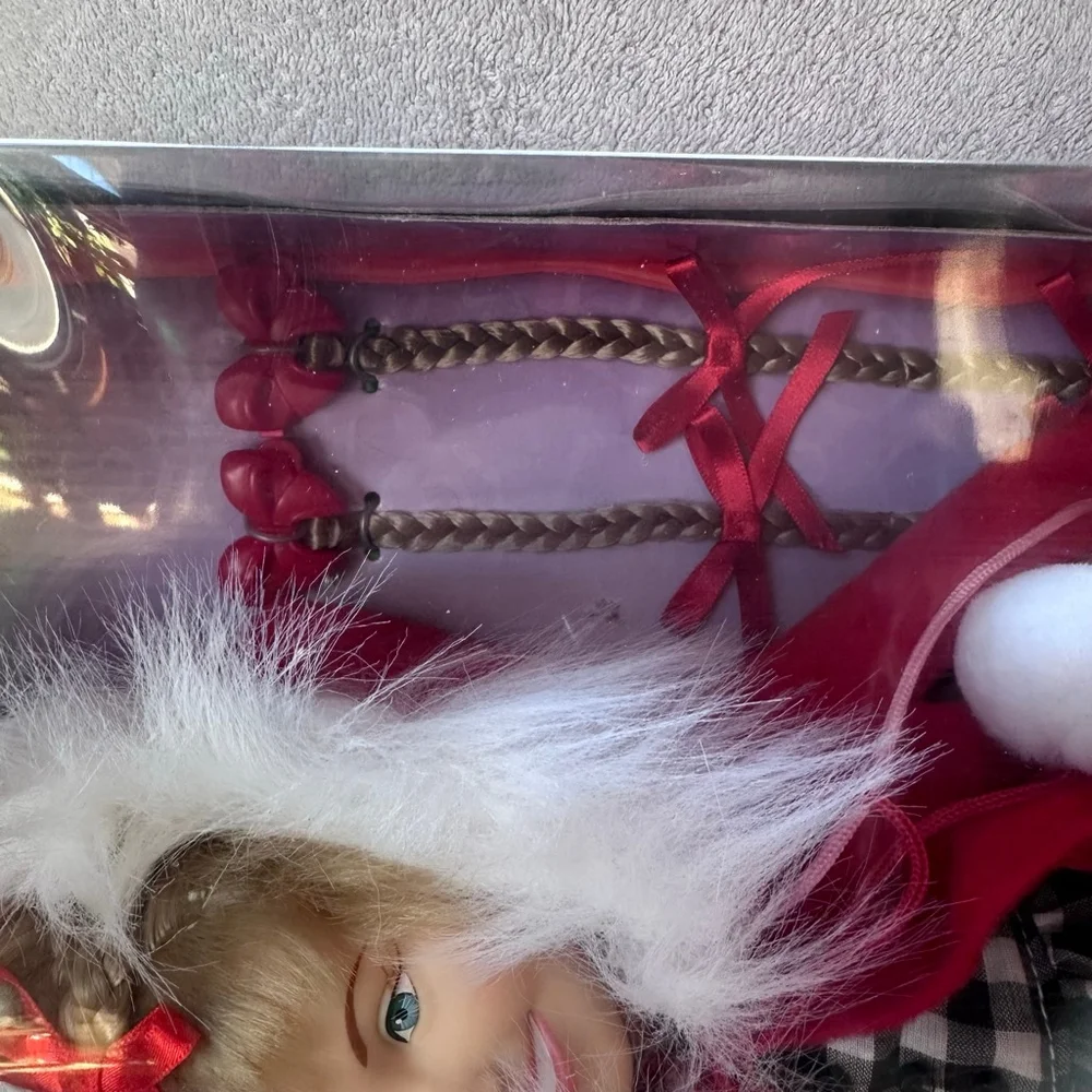 NIB VTG 2000 Playmates Dr Seuss The Grinch Whobilation Hair Cindy Lou Who Doll - Picture 6 of 15